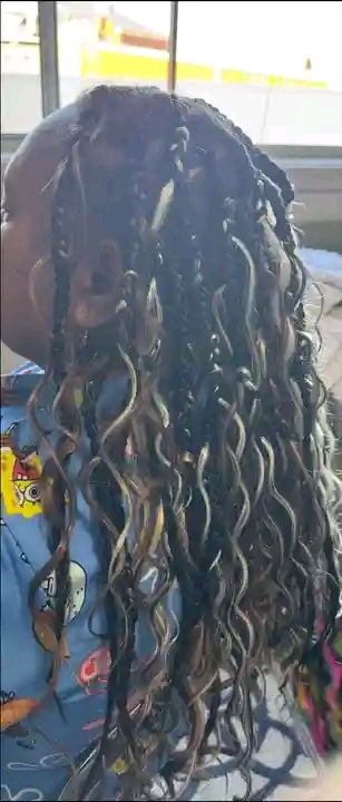 Iness hair saloon