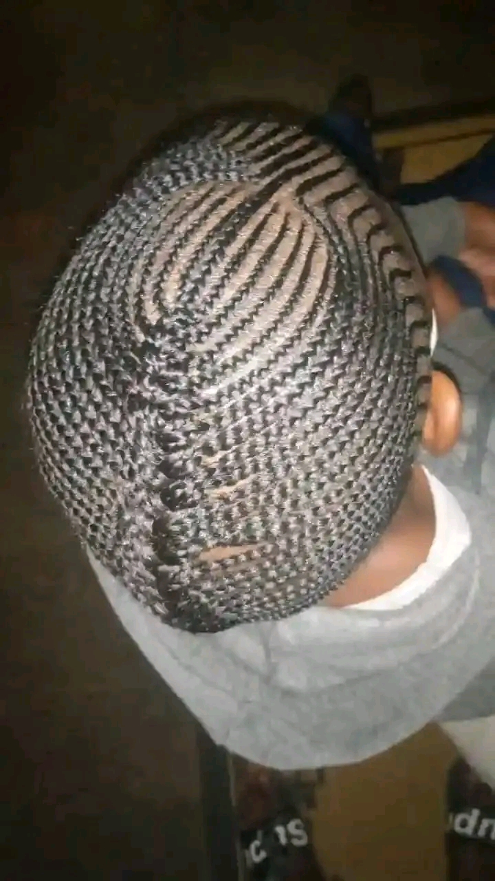 Muba's hair saloon