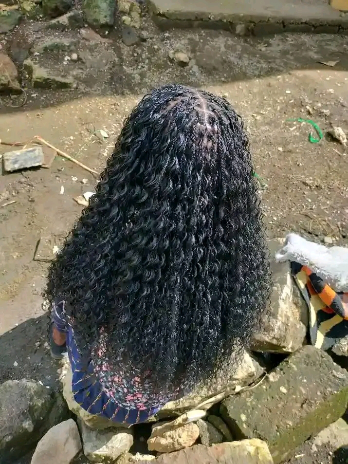 Naobela's hair saloon