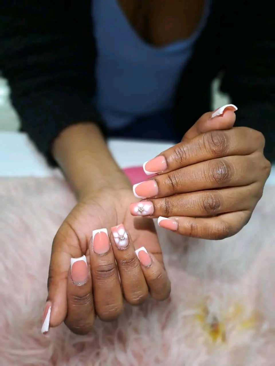 Naomi best Nails