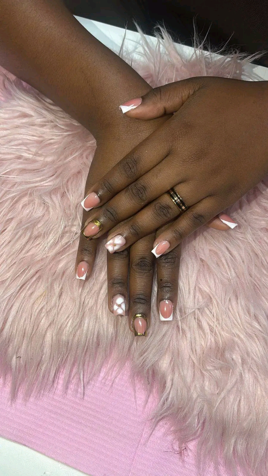 Naomi best Nails
