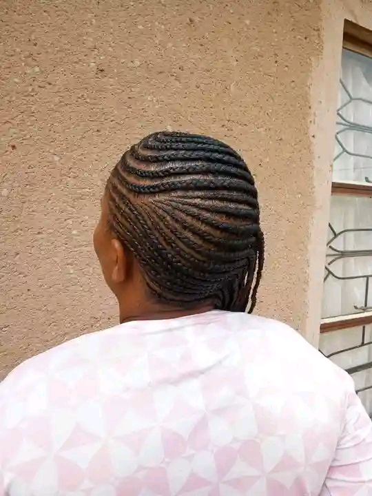 Daka's Hair Saloon